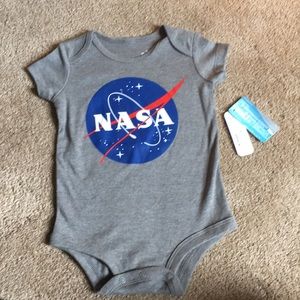 ‼️3 for $10‼️ NWT NASA Onesie 6-12m